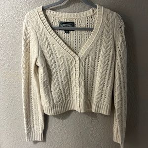 American eagle sweater!!